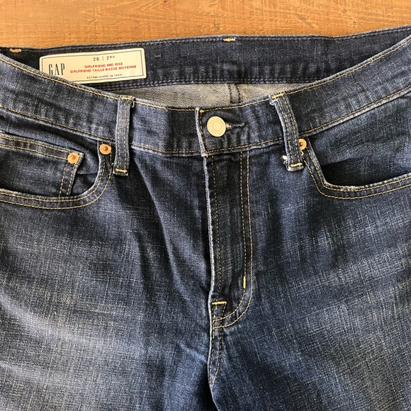 Gap Mid Rise Girlfriend Jeans - Picture 4 of 13